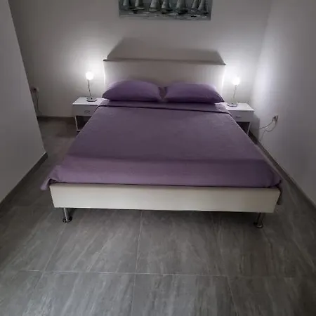 Airport Split Guest house *