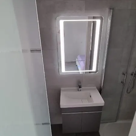 Airport Split Guest house Kastela