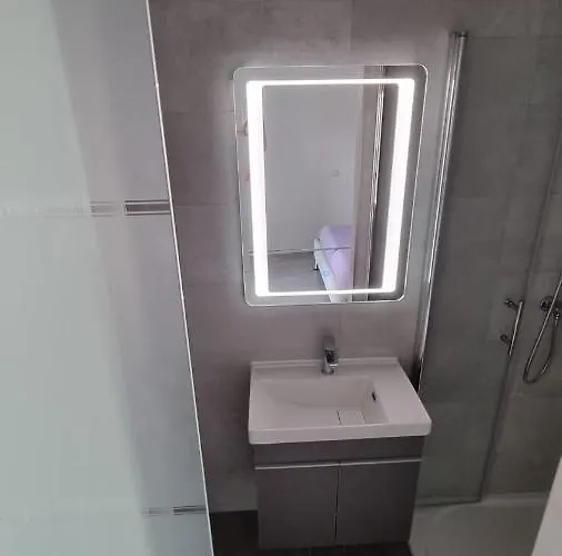 Airport Split Guest house Kastela