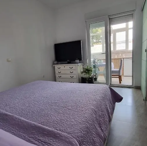 Guest house Airport Split Kastela